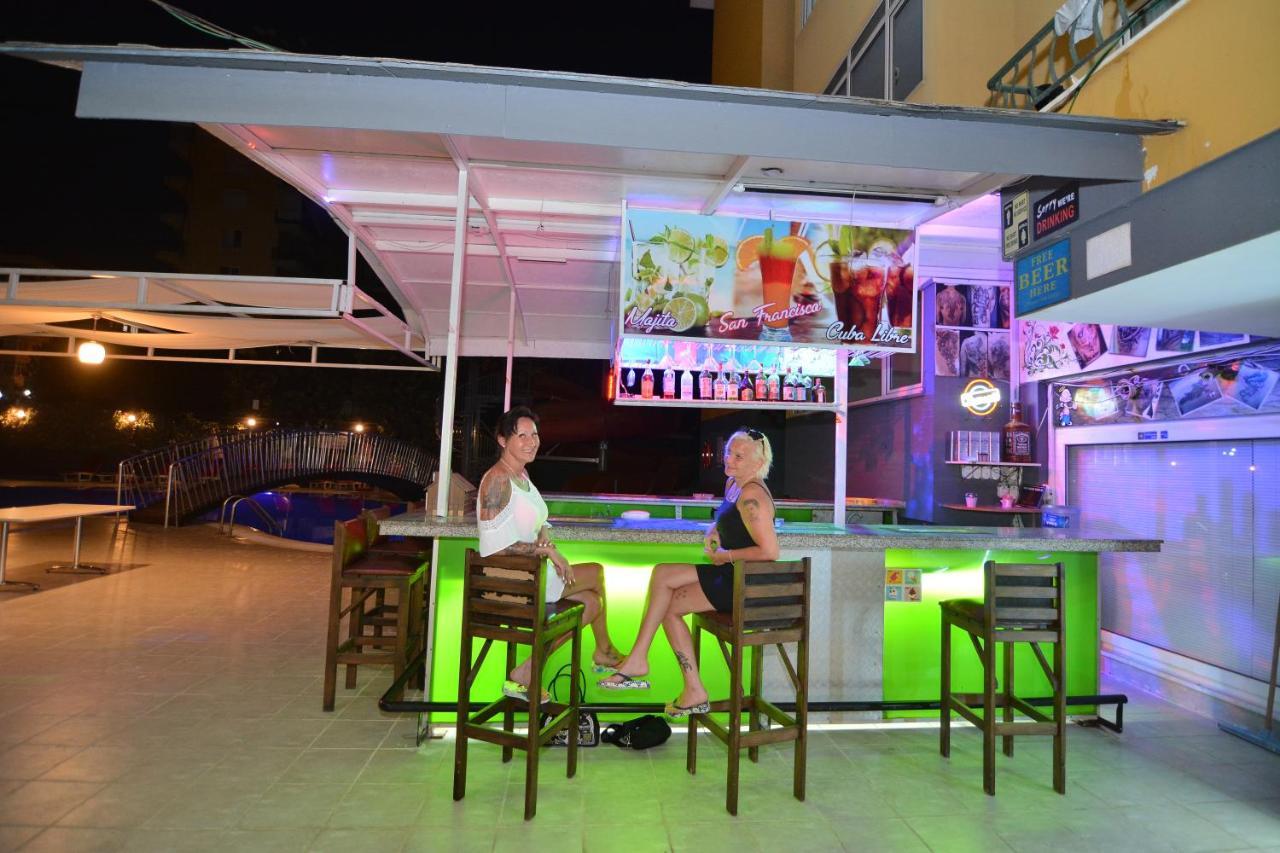 אלאניה Rose Garden Apart Hotel מראה חיצוני תמונה
