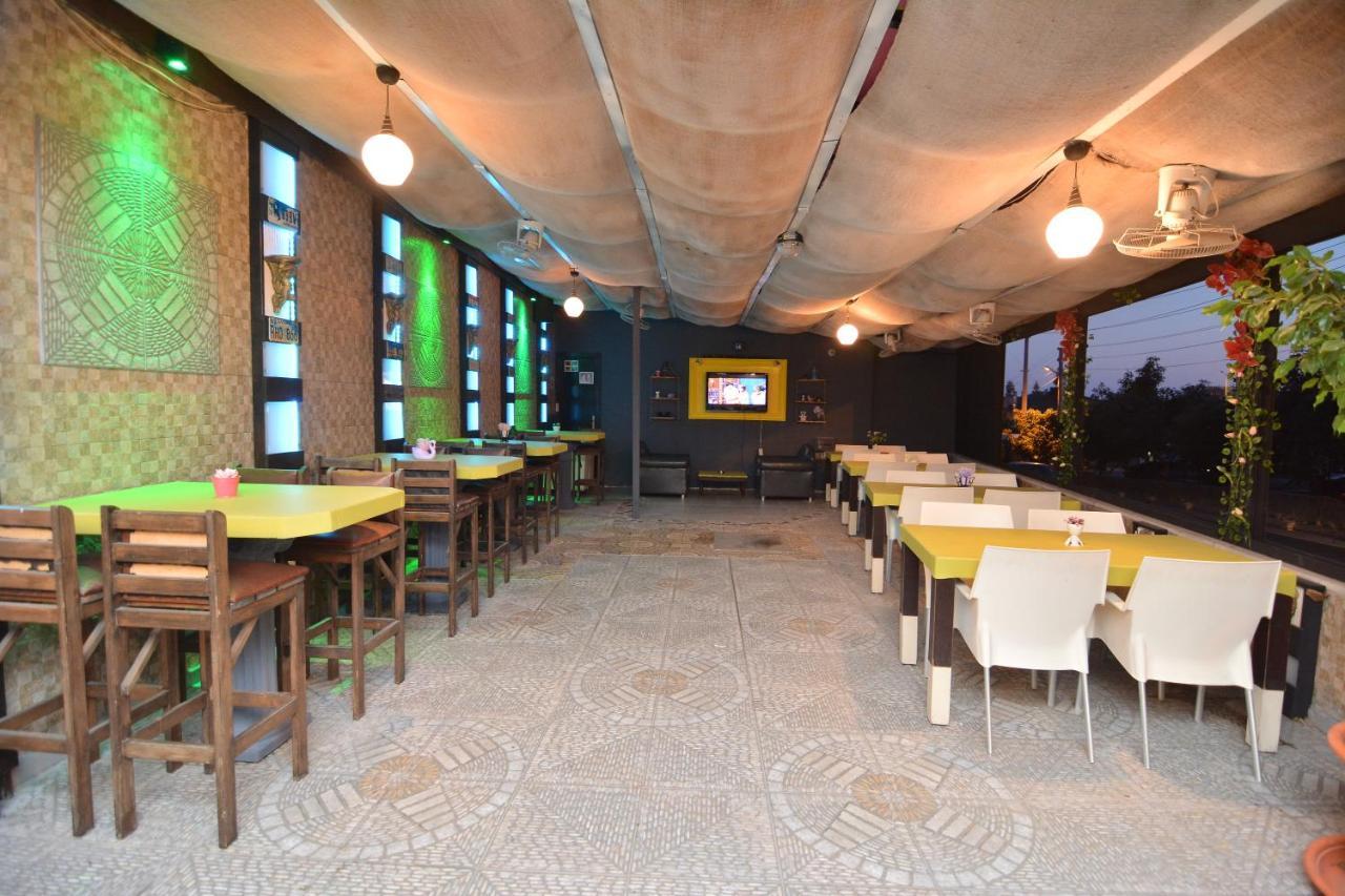 אלאניה Rose Garden Apart Hotel מראה חיצוני תמונה