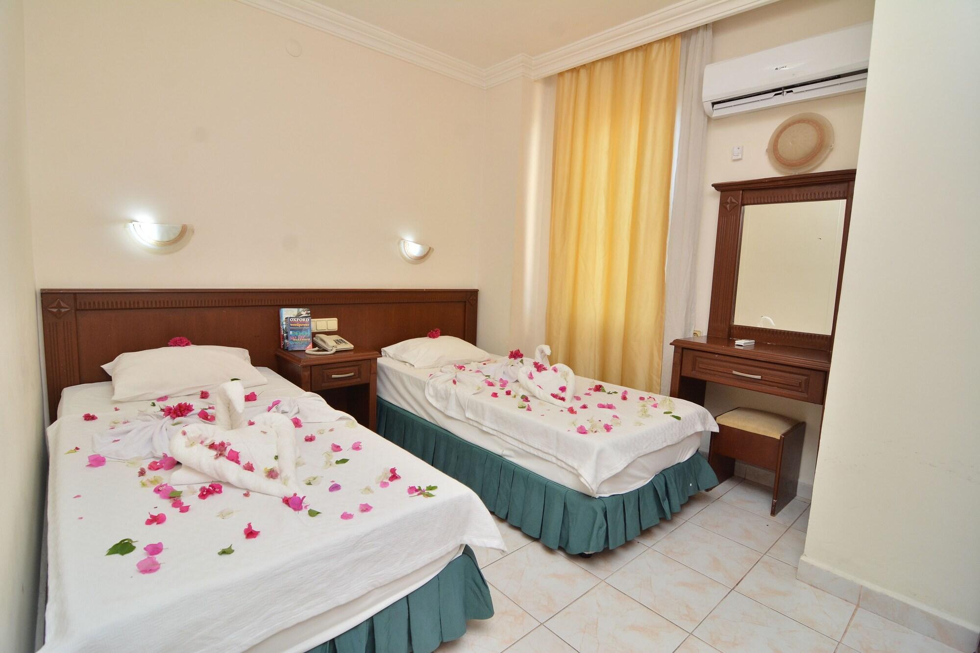 אלאניה Rose Garden Apart Hotel מראה חיצוני תמונה