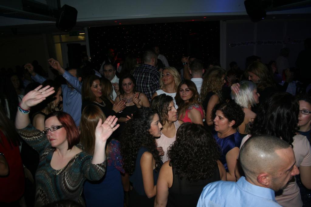 אלאניה Rose Garden Apart Hotel מראה חיצוני תמונה